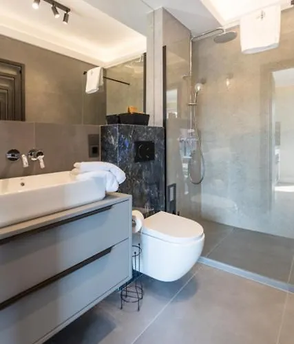 Lägenhetshotell Leeloo