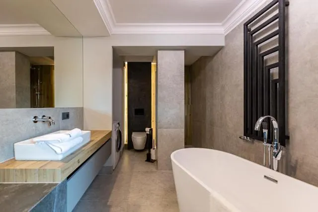 Lägenhetshotell Leeloo